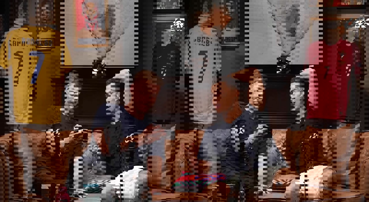 2112627