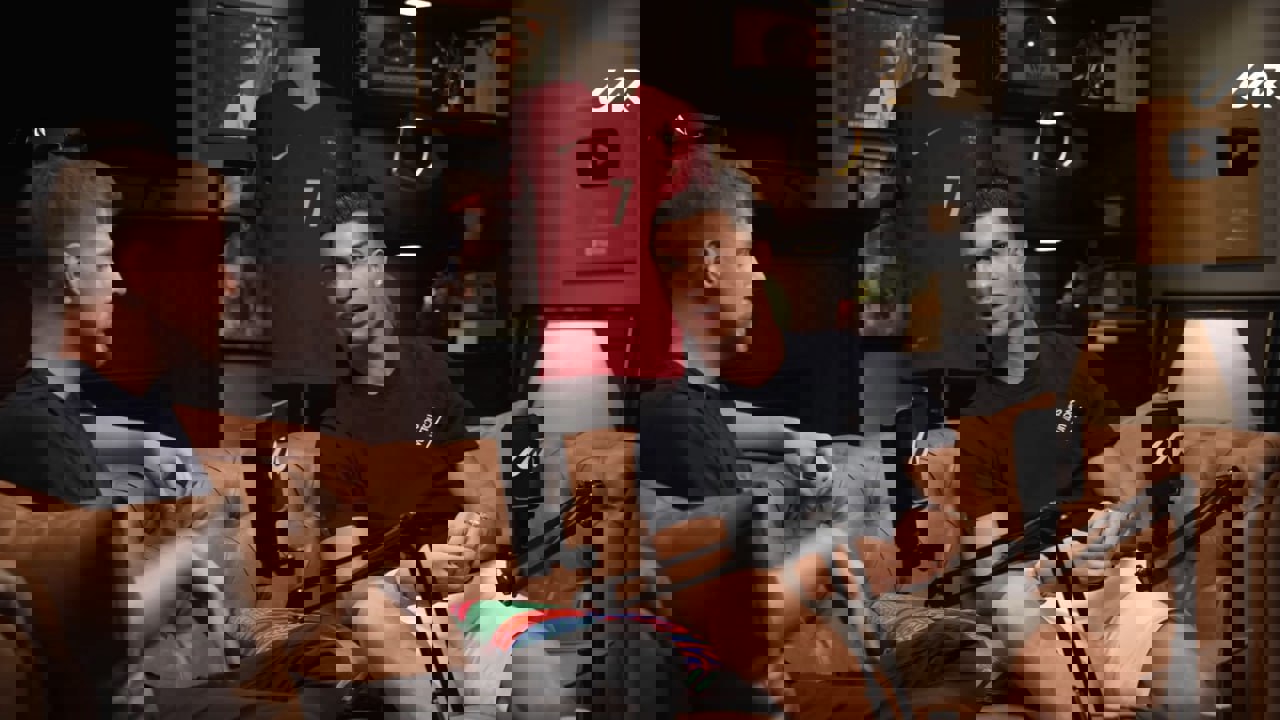 2112629