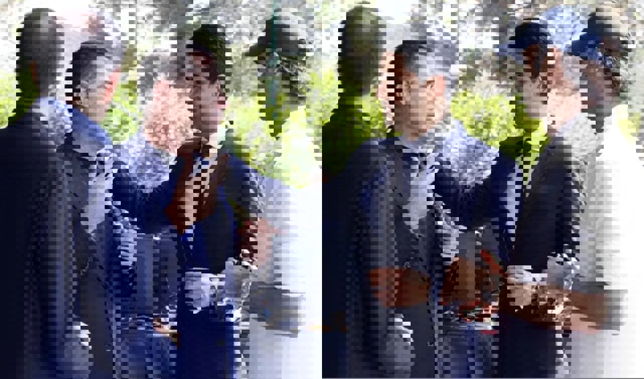 2112703