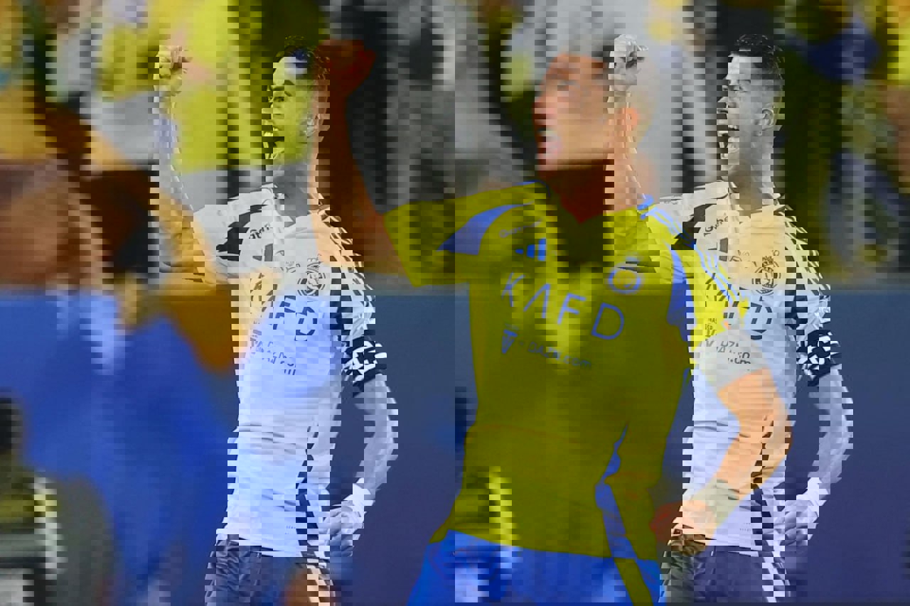 2113037