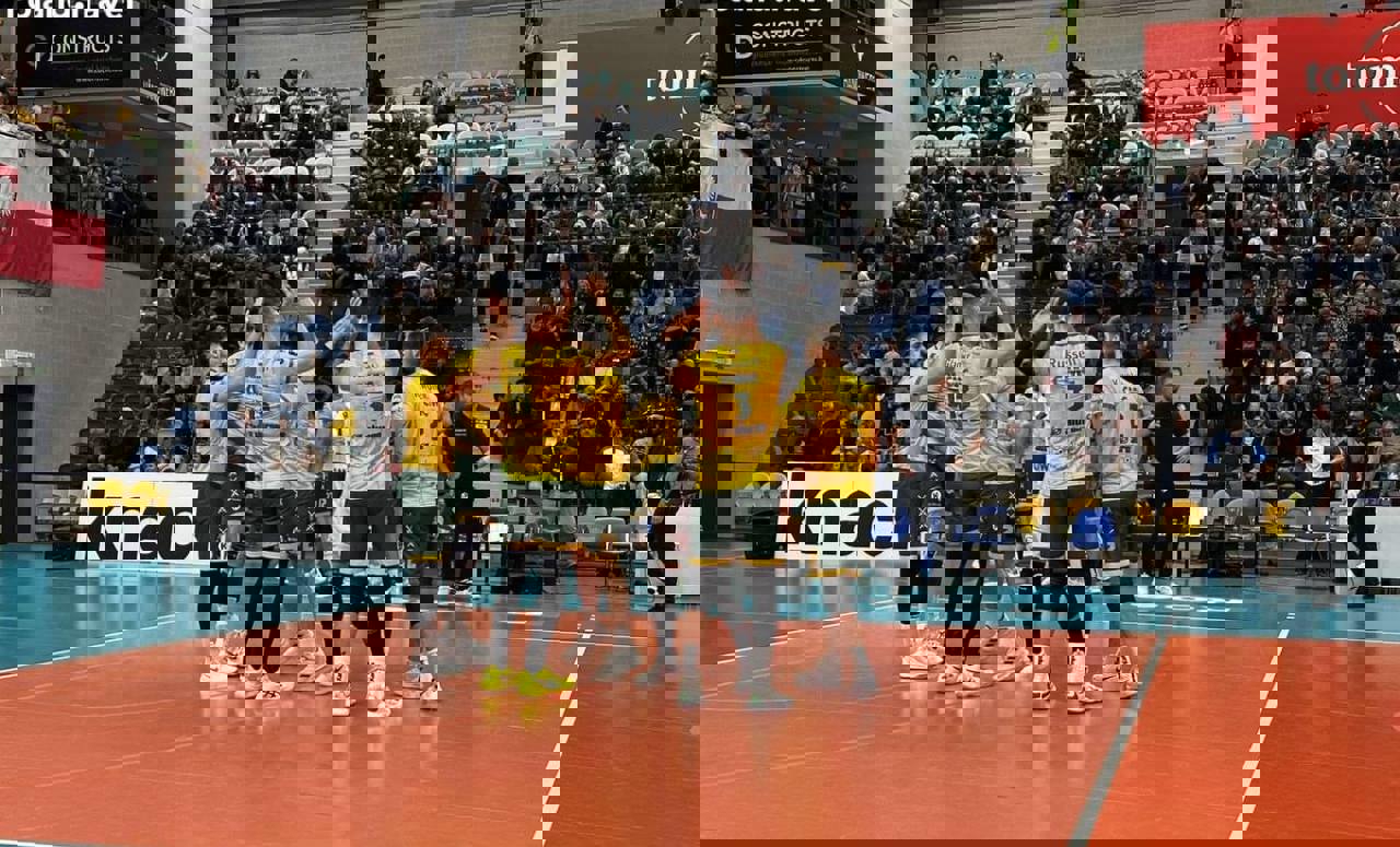 2112744