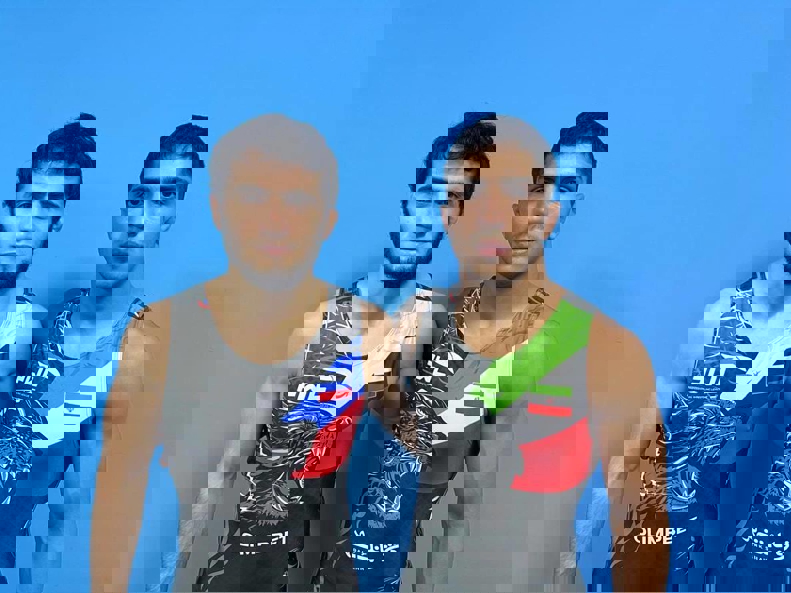 2112871