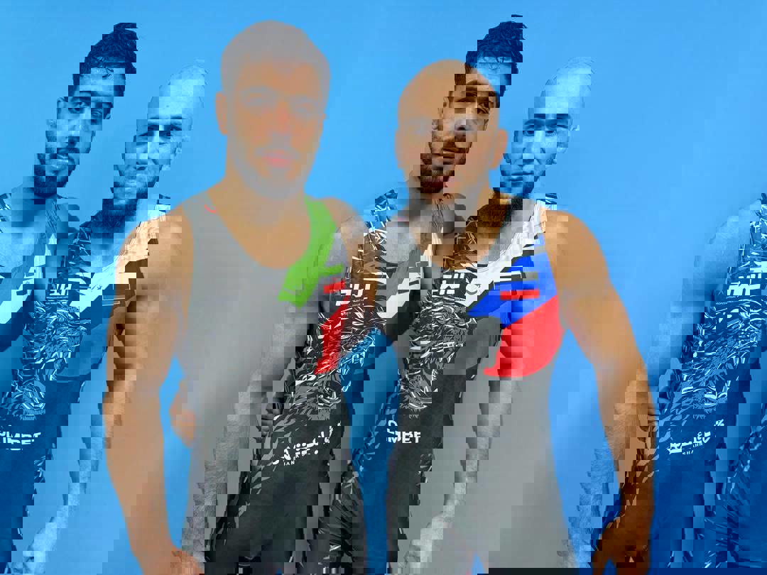 2112878