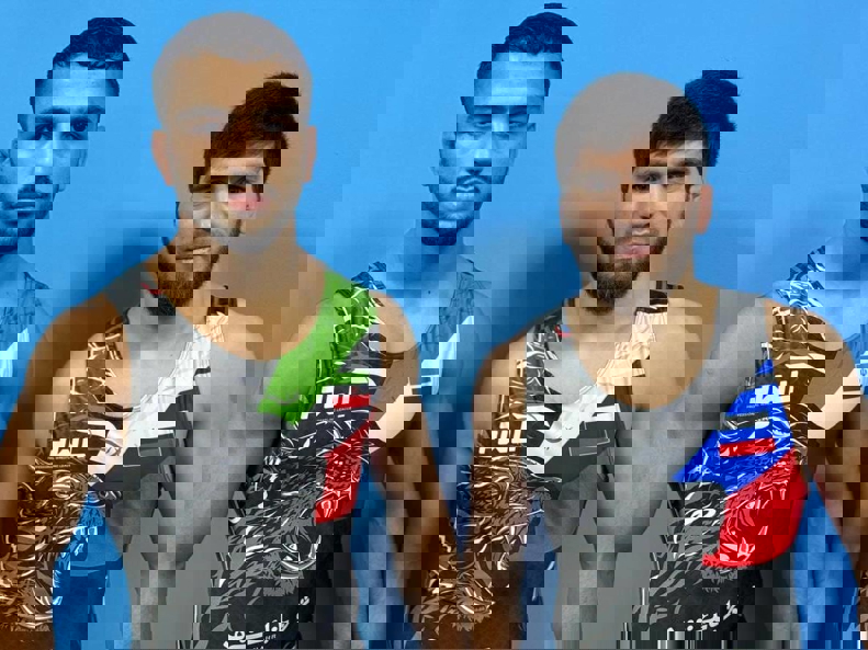 2112872