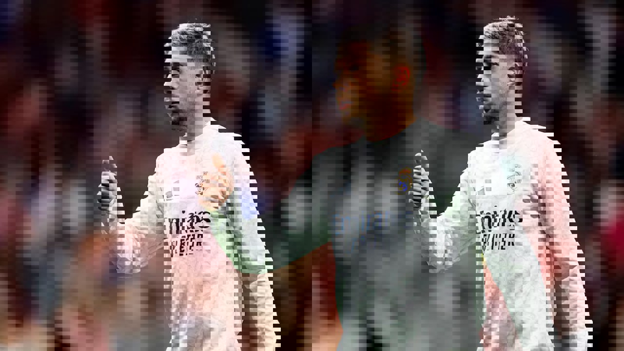 2112993