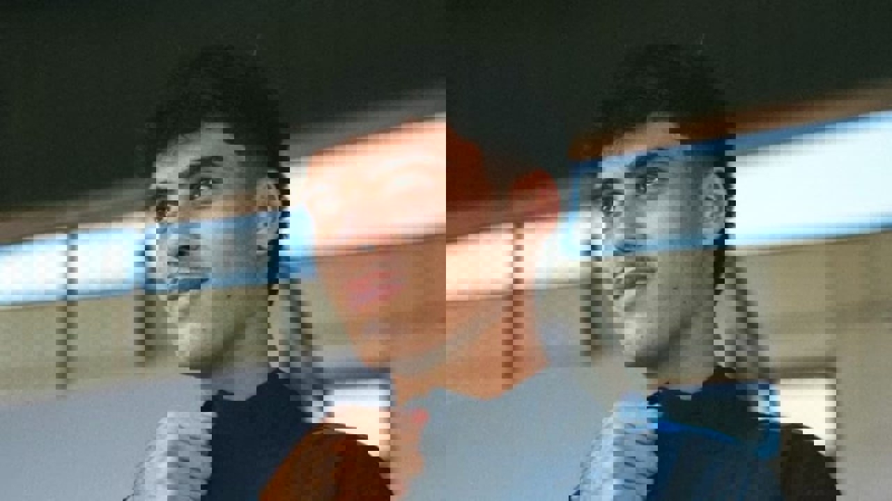 2113018