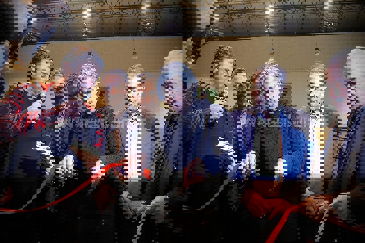 2113066