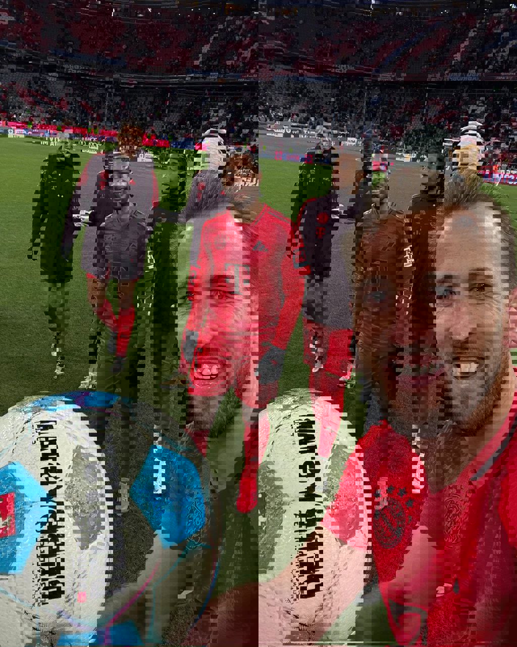 2113090