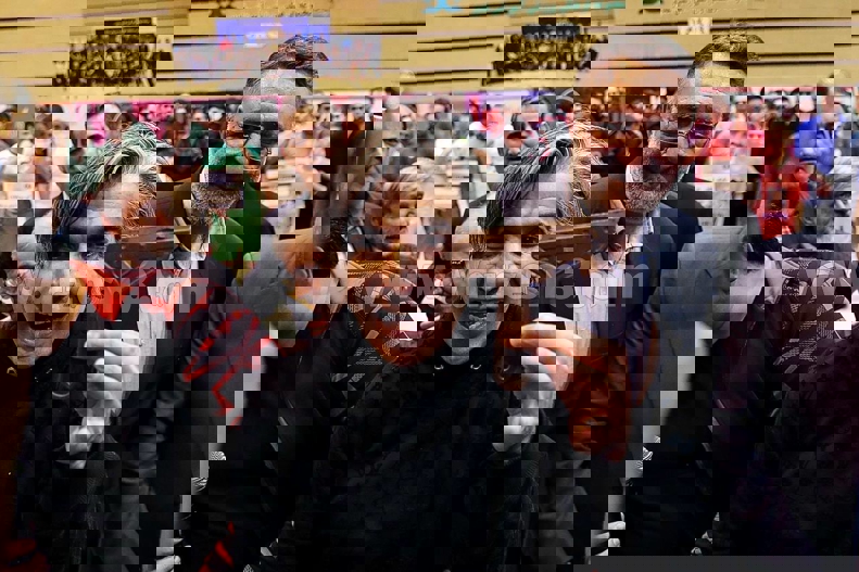 2113063