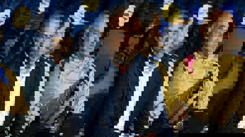 2113131