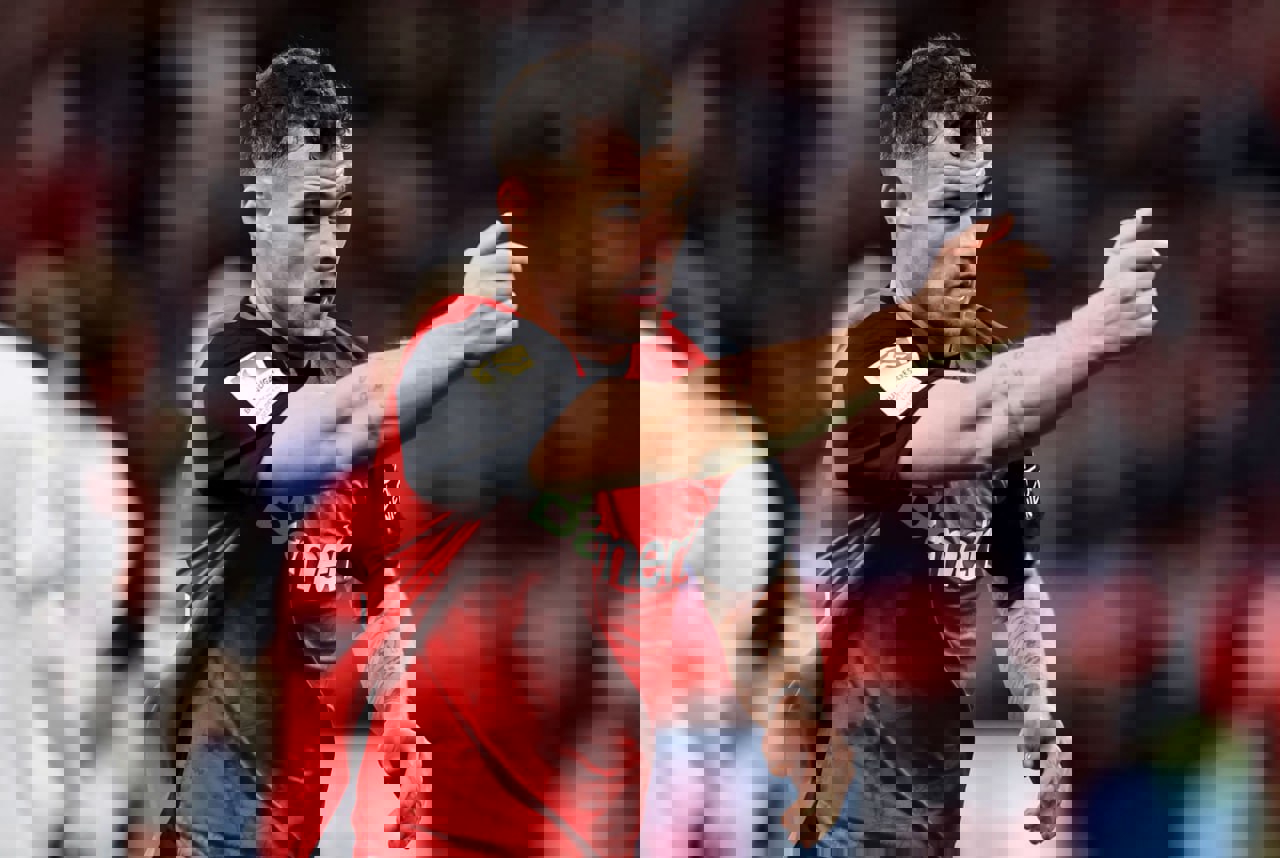 2113368