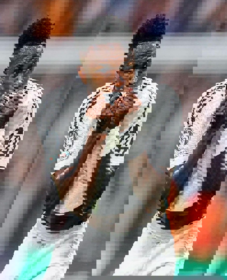 2113726