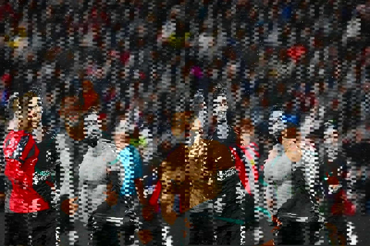 2113886