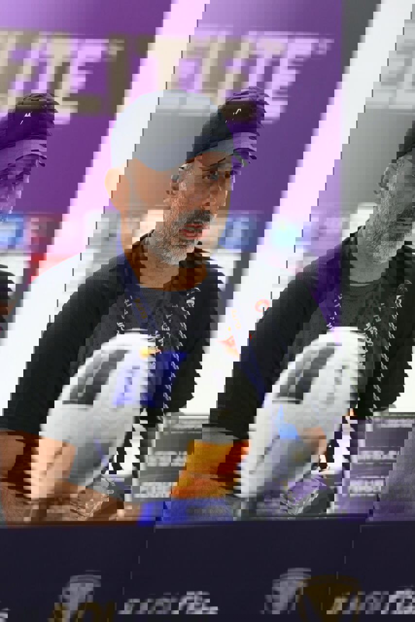 2113826