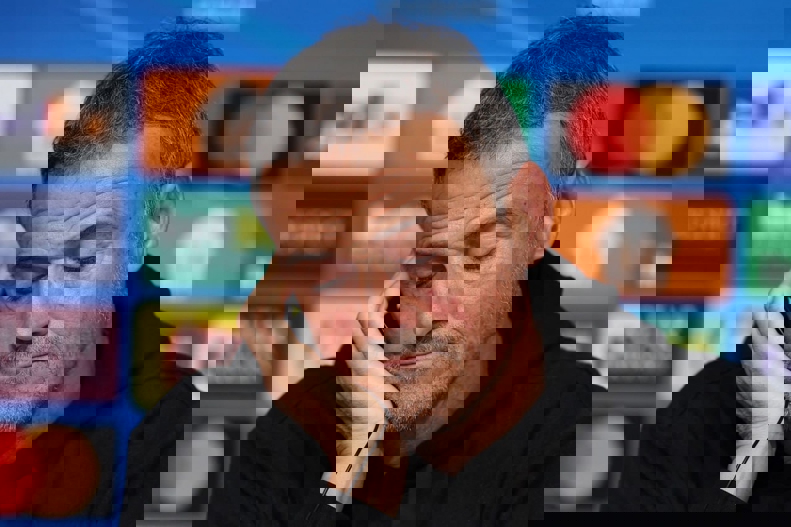 2114381