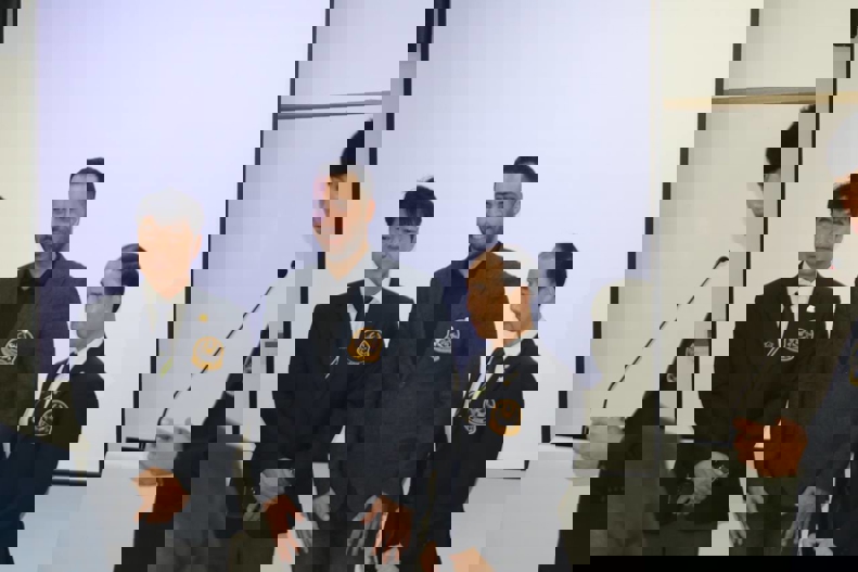 2114635