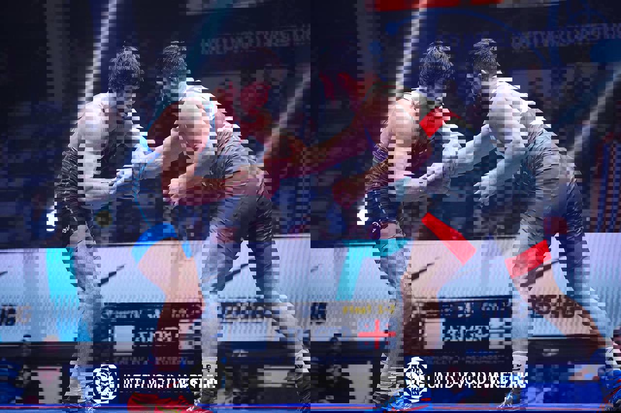 2114739