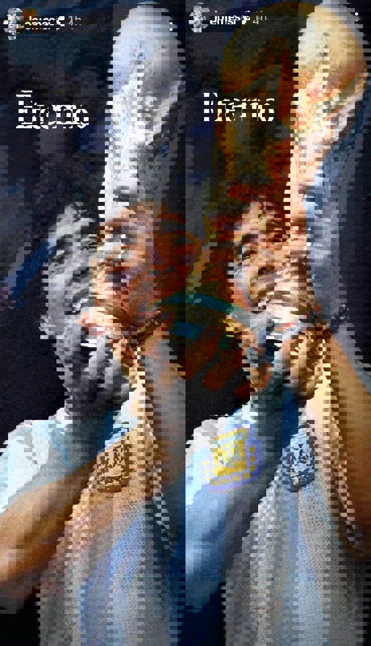 2114696