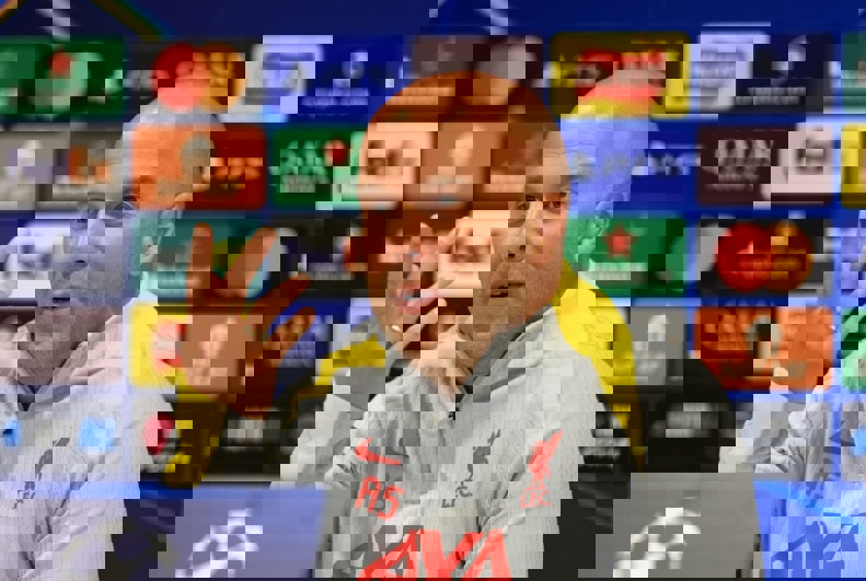 2114867