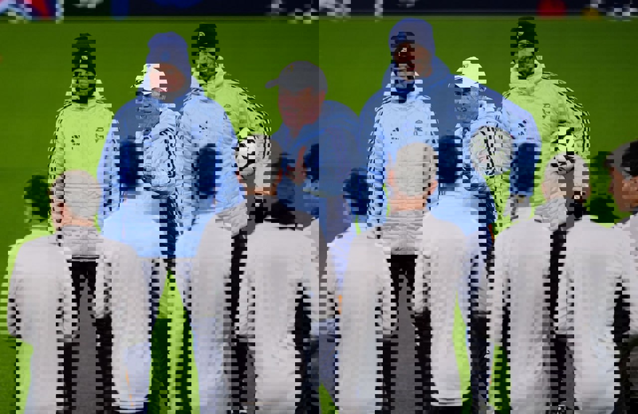 2115204