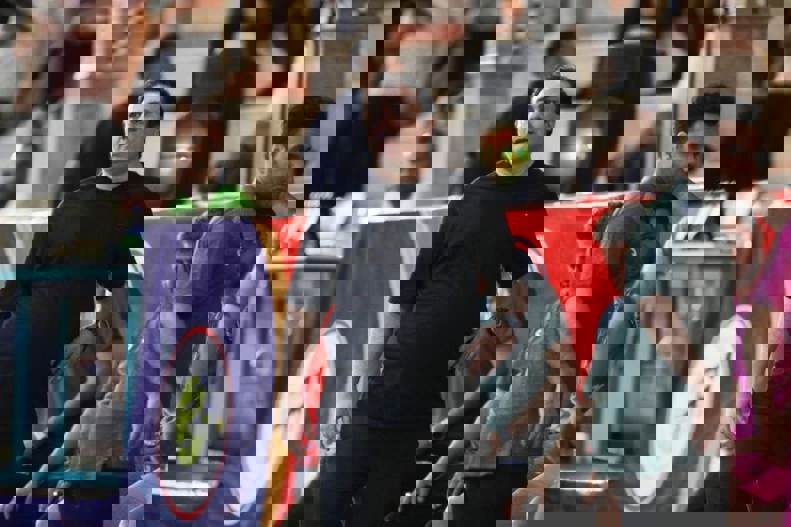 2115319