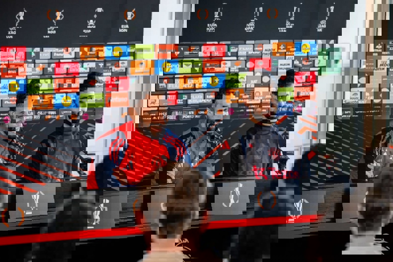 2115333