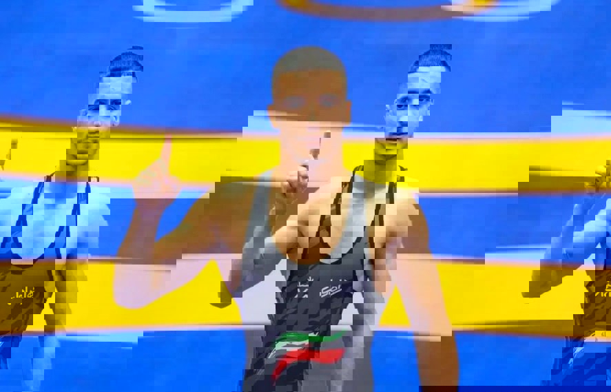 2115303