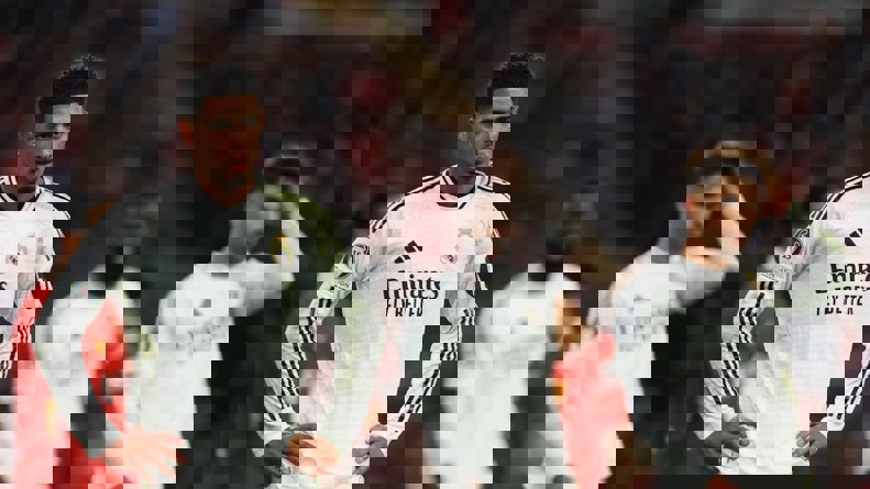 2115486