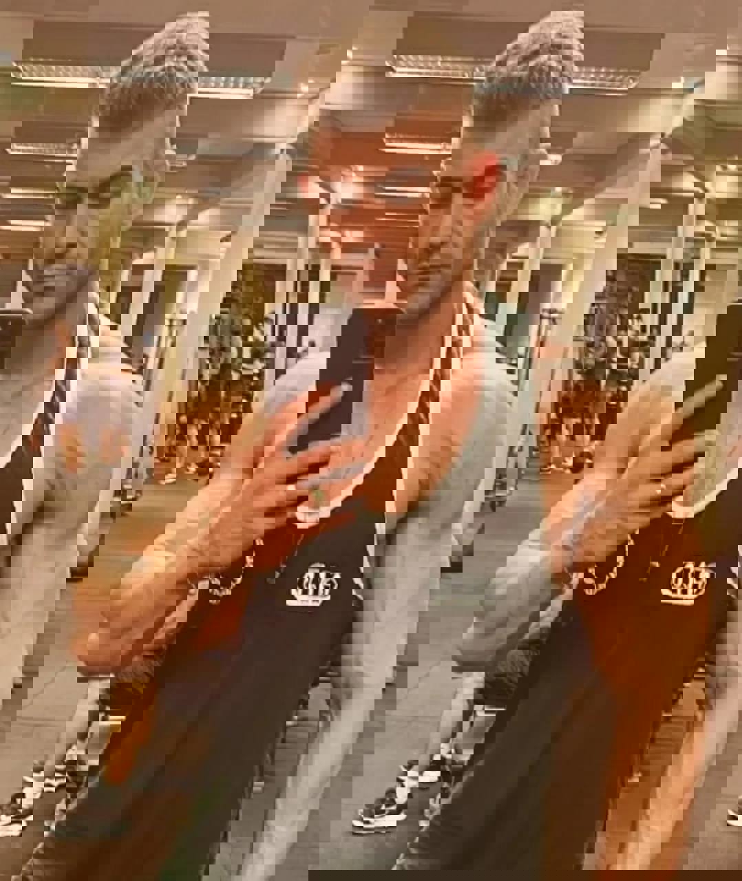 2115947
