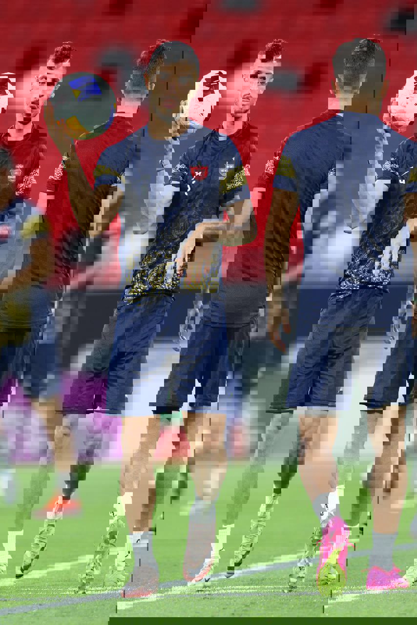 2115891