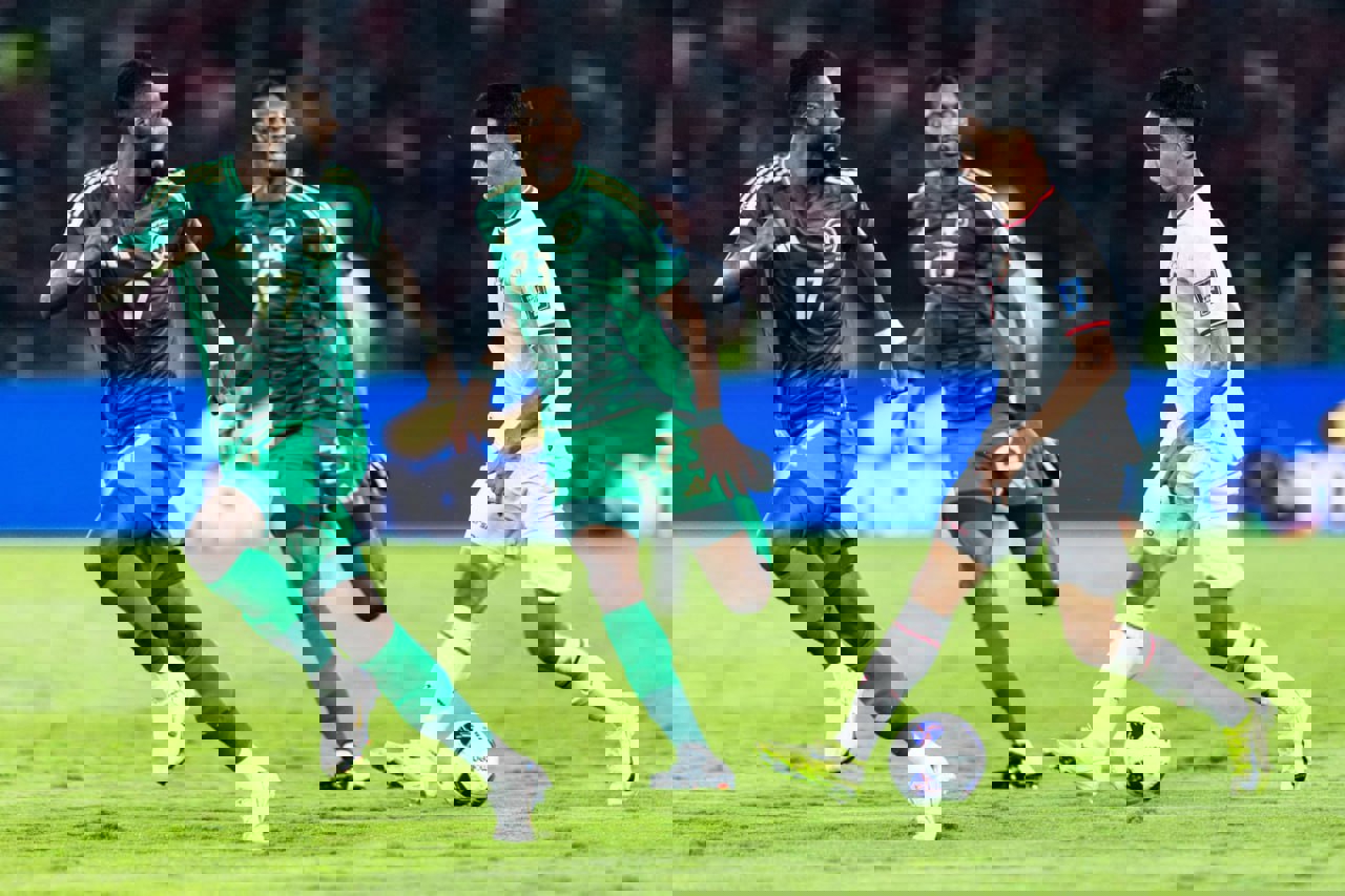 2115915