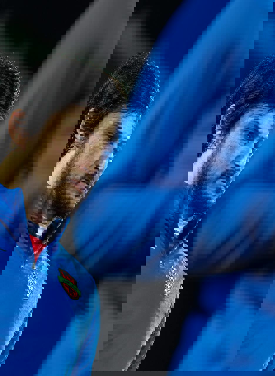 2116083