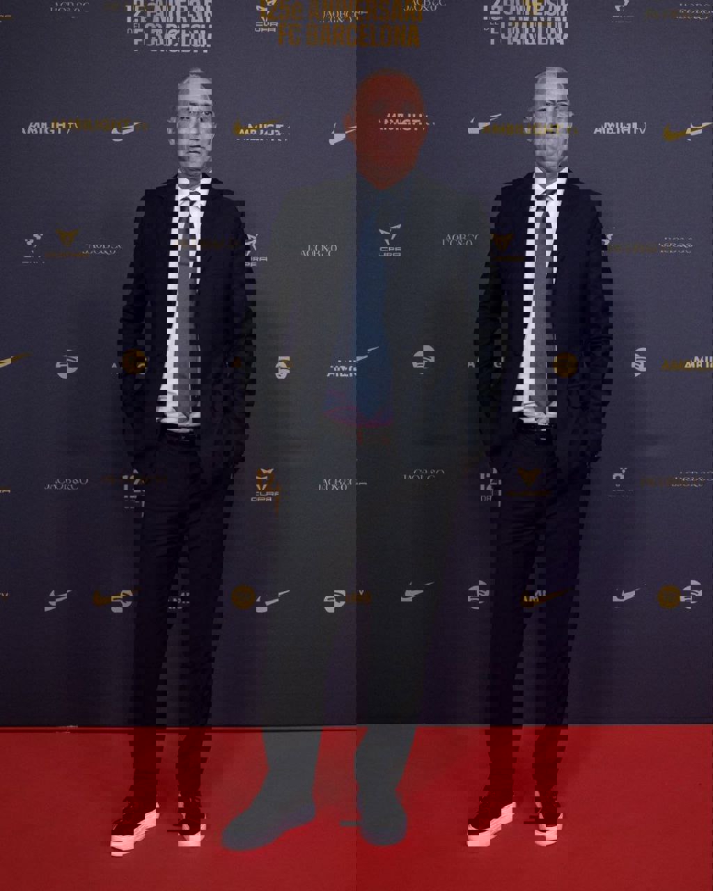 2116076