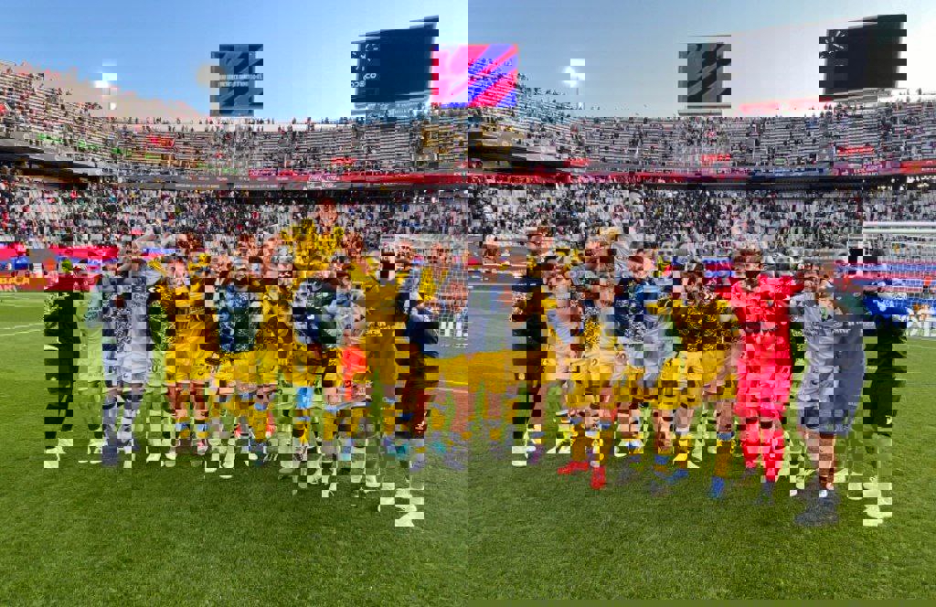 2116360