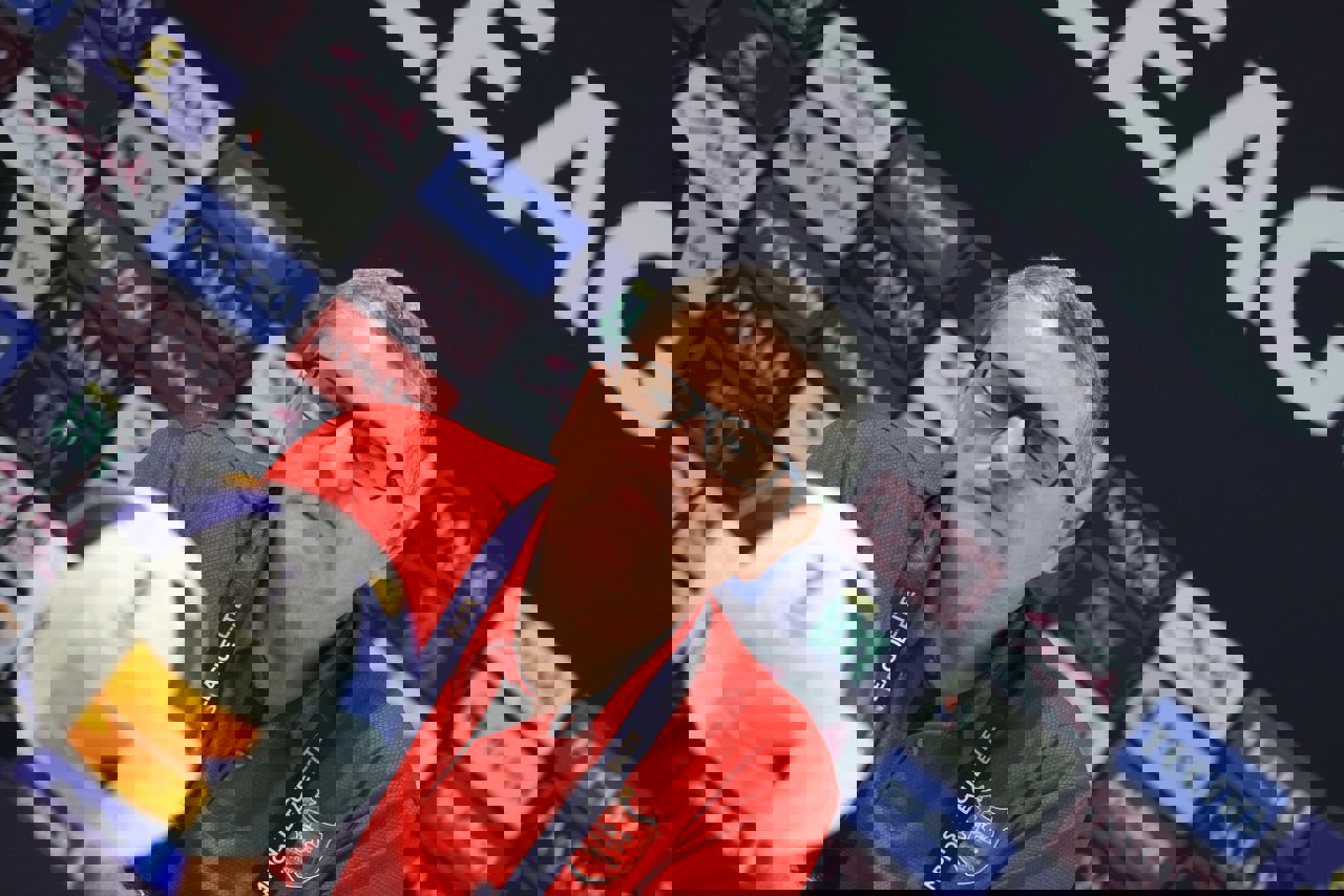 2116684