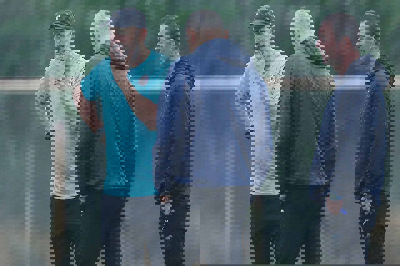 2116798