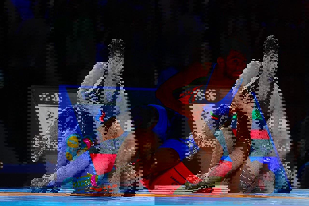 2116788