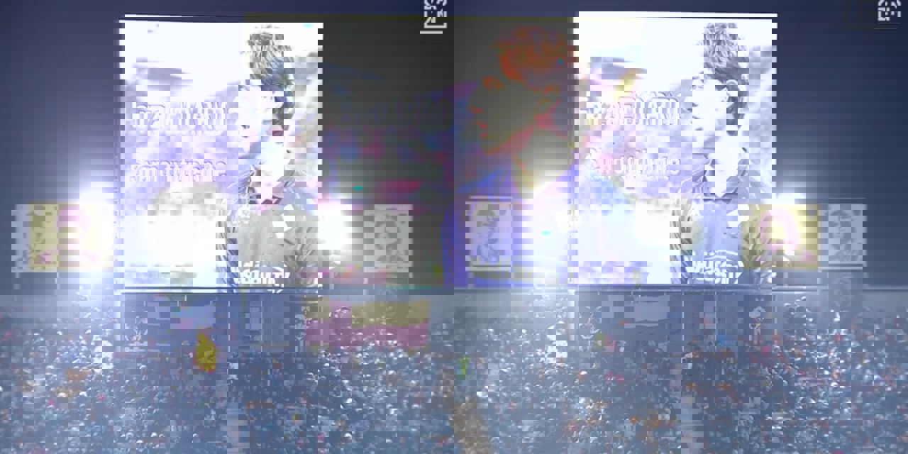 2117137