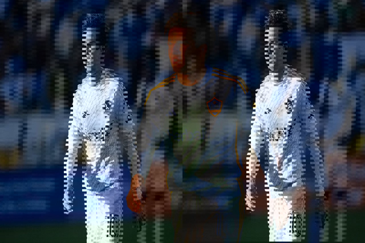 2117273