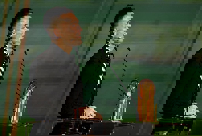 2117482