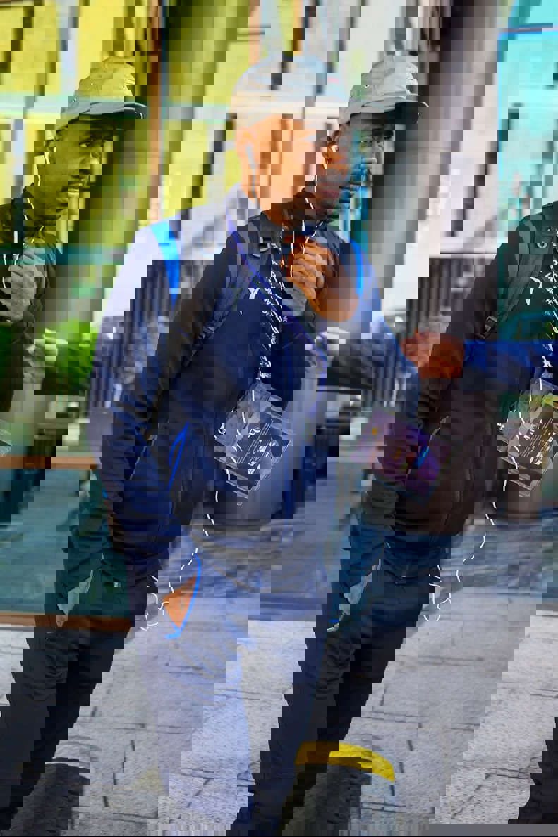 2117333