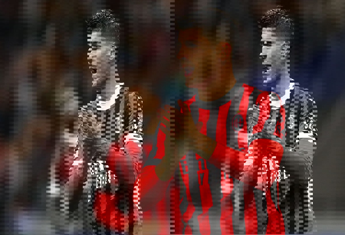 2117877
