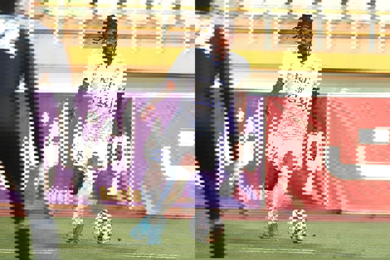 2117983
