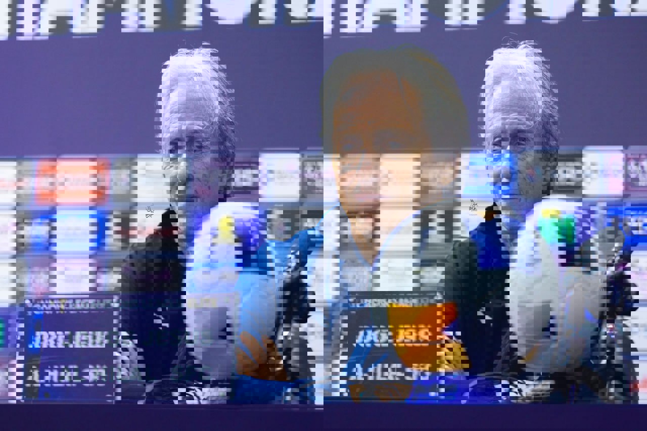 2117987