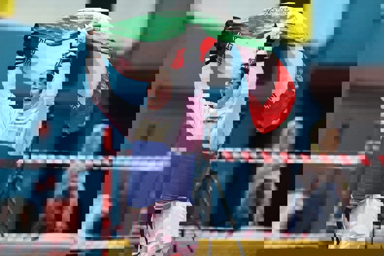 2118114