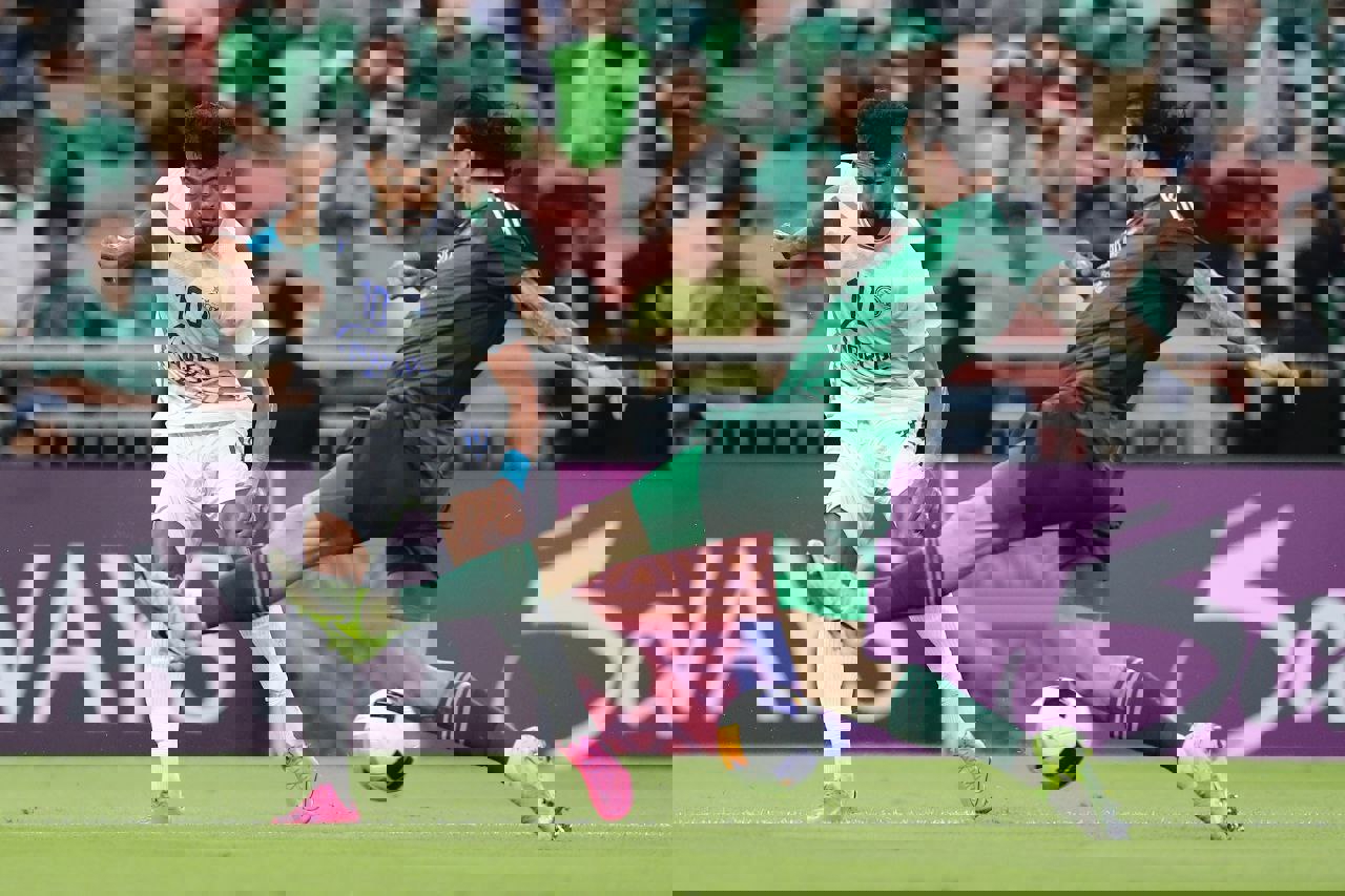 2118183