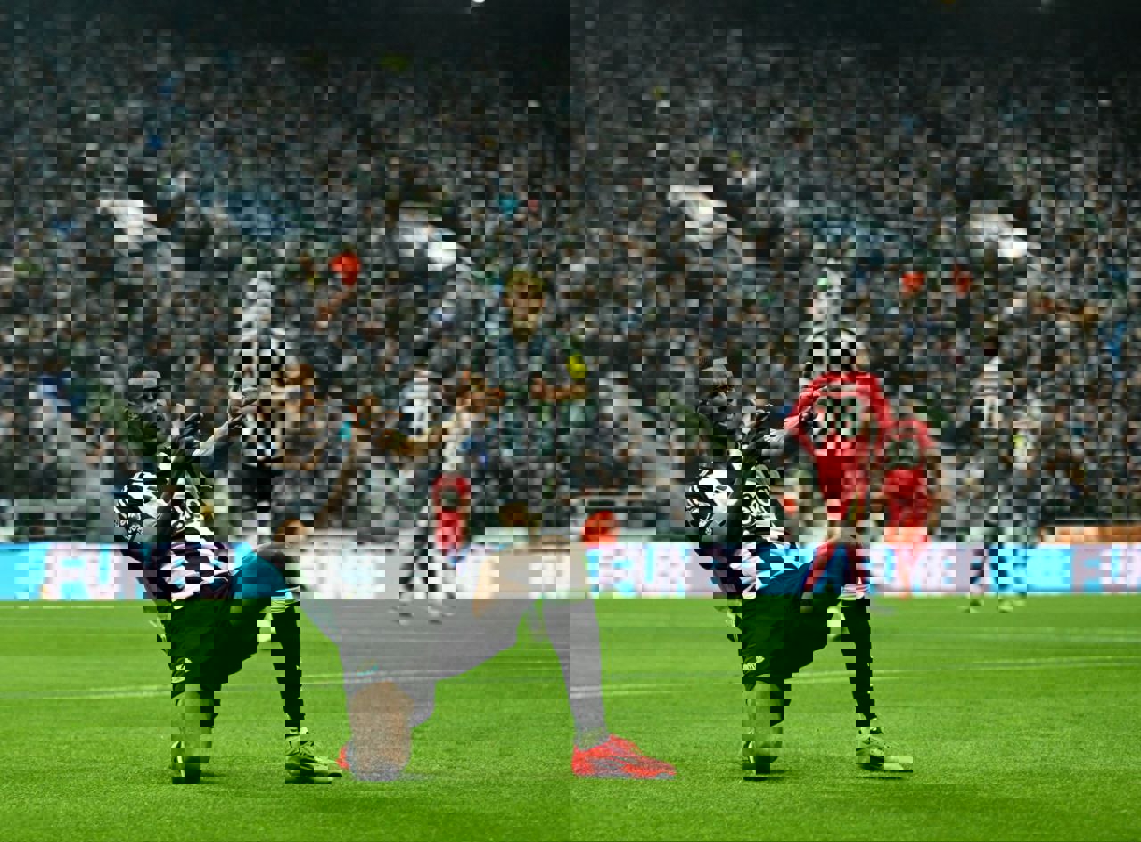 2118351
