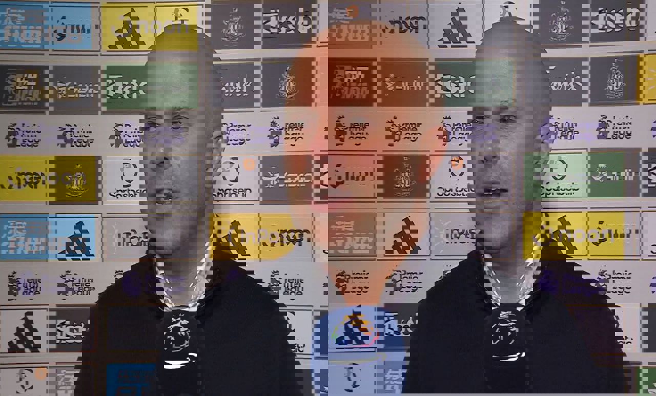 2118389