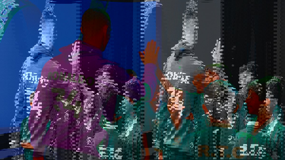 2118661