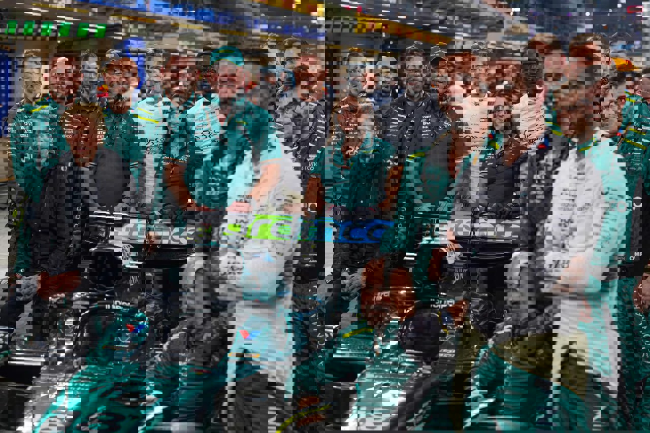 2118651